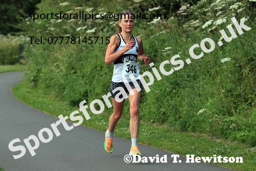 The 2024 Tynedale Pie n Peas 10k Road Race, Ovington to Low Prudhoe Country Park, Northumberland.  Photo: David T. Hewitson/Sports for All Pics